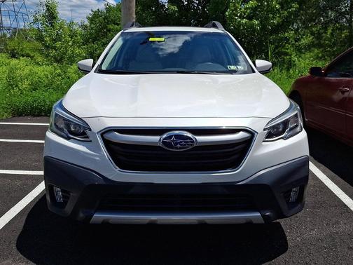 Crystal White Pearl 2020 Subaru Outback Limited
