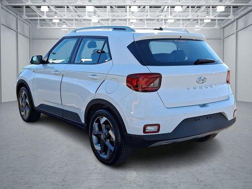 Lunar White 2025 Hyundai VENUE SEL