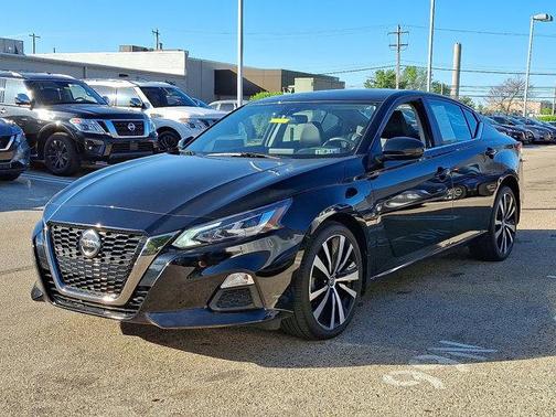 2022 Nissan Altima SR Intelligent AWD
