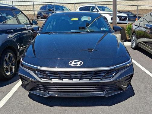 Abyss Black 2025 Hyundai ELANTRA Sport
