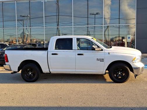 2022 RAM 1500 Classic SLT