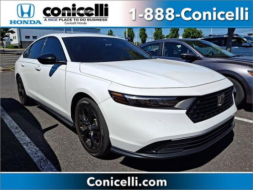 Platinum White 2025 Honda Accord SE
