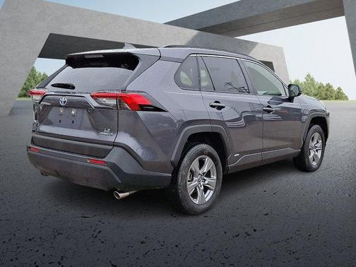 2022 Toyota RAV4 Hybrid LE