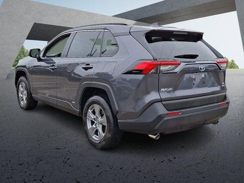 2022 Toyota RAV4 Hybrid LE