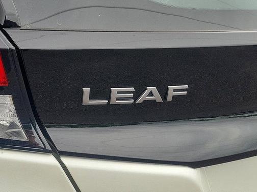 2025 Nissan Leaf SV PLUS