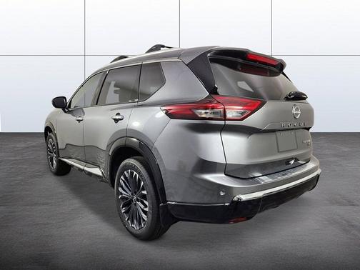 Gun Metallic 2026 Nissan Rogue Platinum