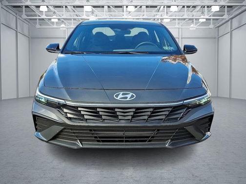 2025 Hyundai ELANTRA Sport