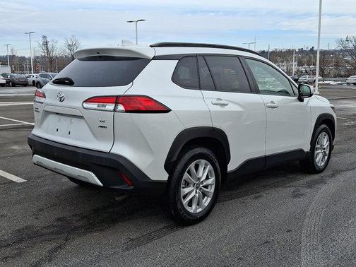 2023 Toyota Corolla Cross LE