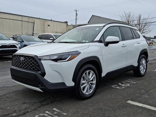 2023 Toyota Corolla Cross LE