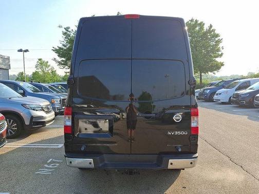 2020 Nissan NV Cargo NV3500 HD S V8