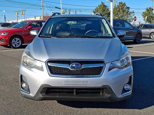 Ice Silver Metallic 2016 Subaru Crosstrek 2.0i Limited