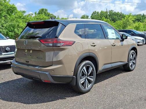 2025 Nissan Rogue SL