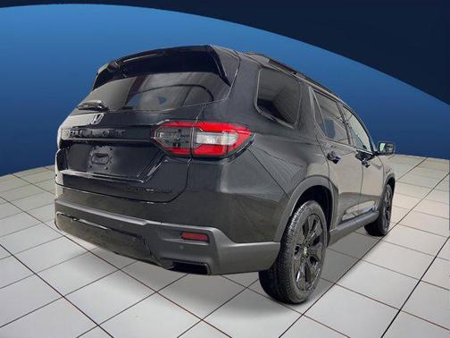 Crystal Black Pearl 2026 Honda Pilot Black Edition