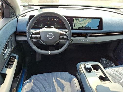 2025 Nissan ARIYA PLATINUM+