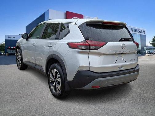 Brilliant Silver Metallic 2023 Nissan Rogue SV