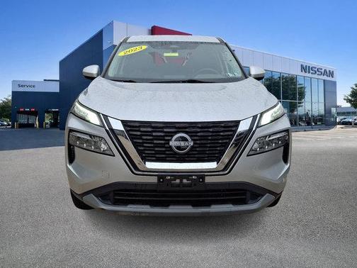 Brilliant Silver Metallic 2023 Nissan Rogue SV