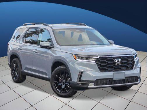 2025 Honda Pilot Touring 8-Passenger