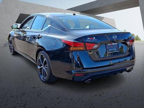 2024 Nissan Altima SR FWD