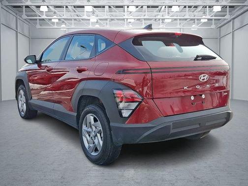 2025 Hyundai KONA SE