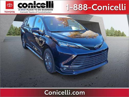 2025 Toyota Sienna XLE