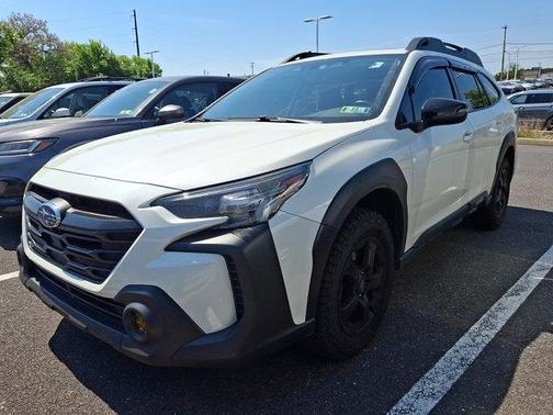 Crystal White Pearl 2023 Subaru Outback Onyx Edition XT
