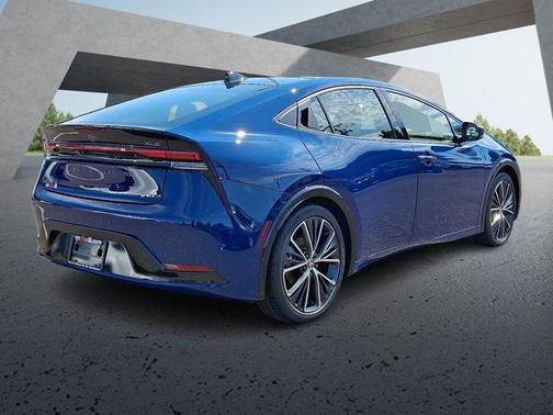 2024 Toyota Prius XLE