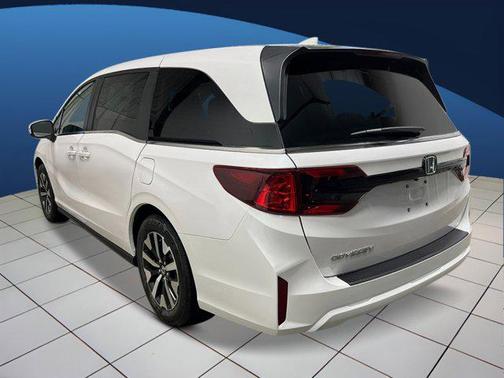 Platinum White Pearl 2026 Honda Odyssey EX-L
