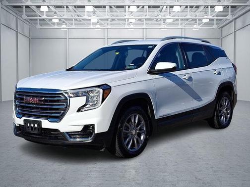 Summit White 2024 GMC Terrain SLT