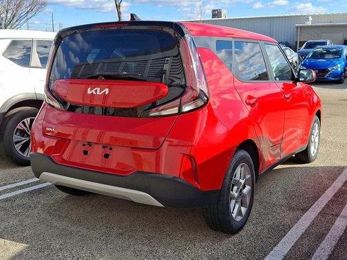 2024 Kia Soul LX