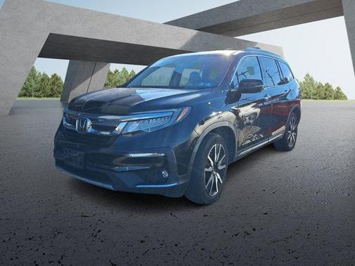 2019 Honda Pilot Touring 8-Passenger