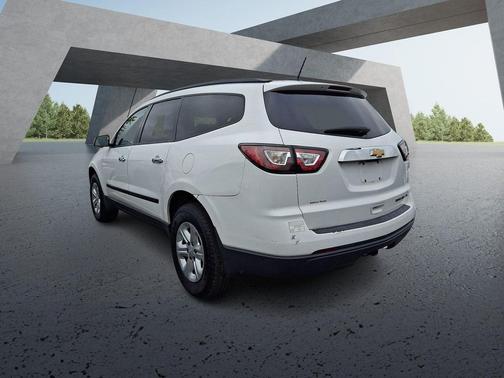 Summit White 2016 Chevrolet Traverse LS