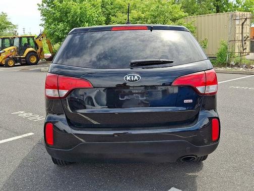 Ebony Black 2015 Kia Sorento LX