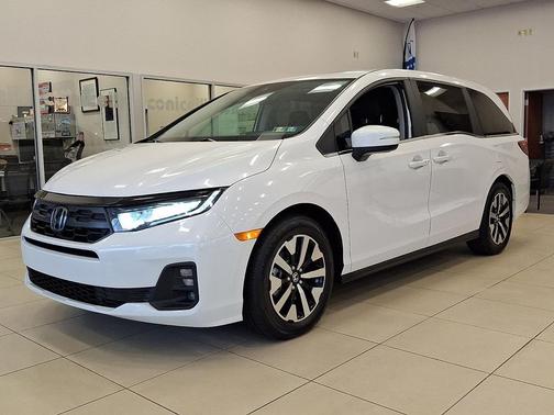 Platinum White Pearl 2026 Honda Odyssey EX-L