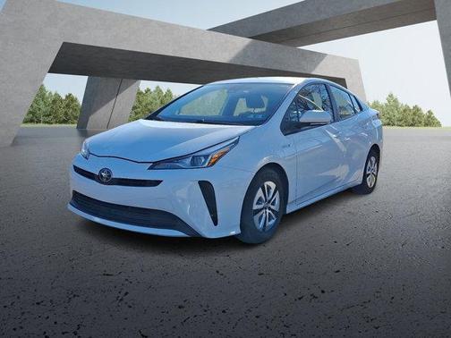 2022 Toyota Prius LE