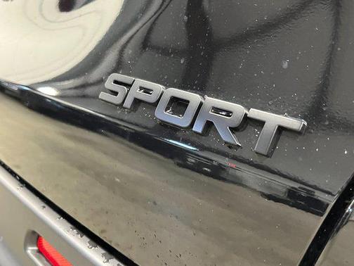 Crystal Black Pearl 2026 Honda HR-V AWD Sport