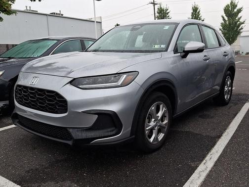 Lunar Silver Metallic 2023 Honda HR-V LX