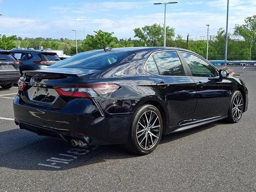 Midnight Black Metallic 2023 Toyota Camry SE
