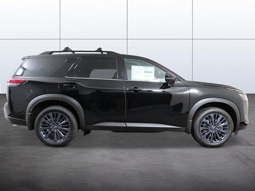 Super Black 2026 Nissan Pathfinder SL