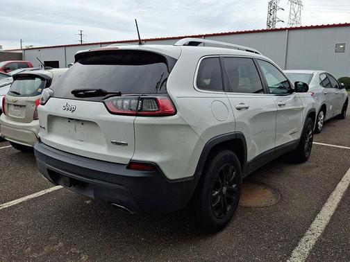 Bright White Clearcoat 2019 Jeep Cherokee Latitude Plus