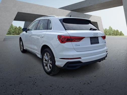 White 2025 Audi Q3 Premium 45 TFSI S line quattro Tiptronic