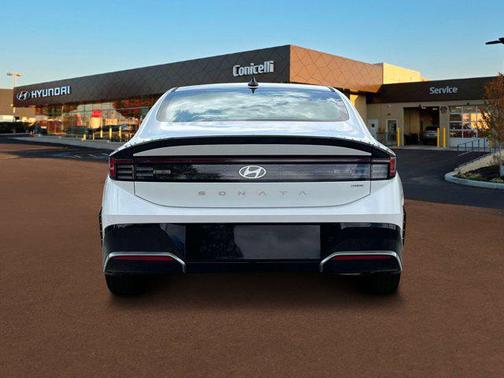 2025 Hyundai SONATA Hybrid SE