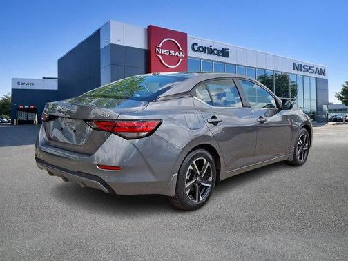 Gun Metallic 2024 Nissan Sentra SV
