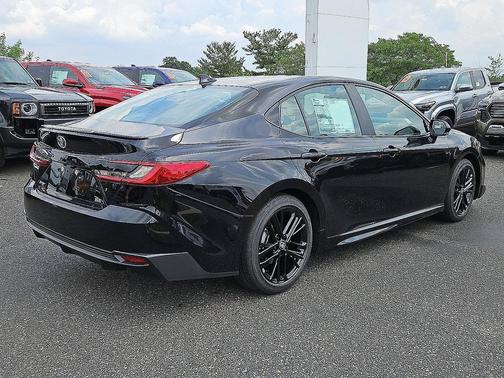 Midnight Black Metallic 2026 Toyota Camry SE