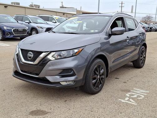 2022 Nissan Rogue Sport SV