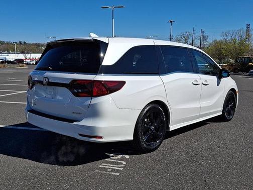 2023 Honda Odyssey Sport