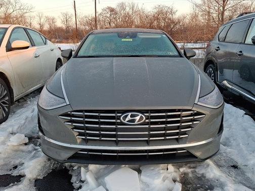 2023 Hyundai SONATA Hybrid SE