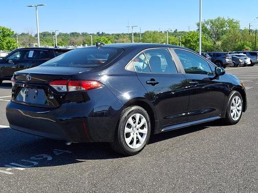 Midnight Black Me 2024 Toyota Corolla LE