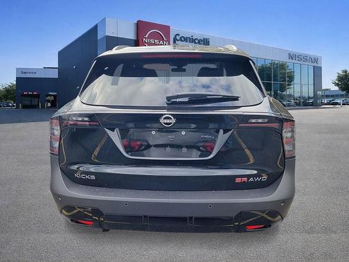 Super Black 2026 Nissan Kicks SR