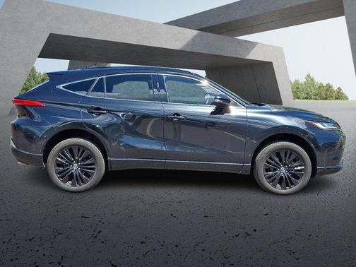 Celestial Black 2024 Toyota Venza Nightshade Edition
