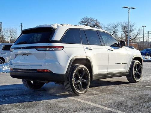 2023 Jeep Grand Cherokee Altitude